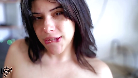 Sultovely pintgony employ sucks off on cock