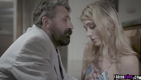 Sexy blonde slutty anal for hard saus foxxy