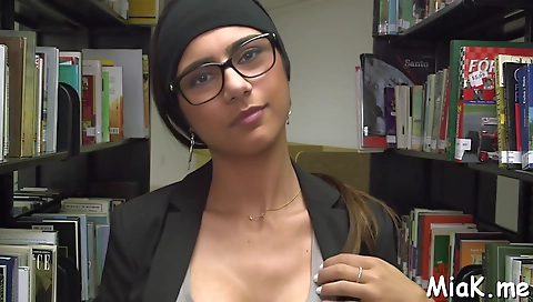 Sexy young girl loves getting her pussy fucked